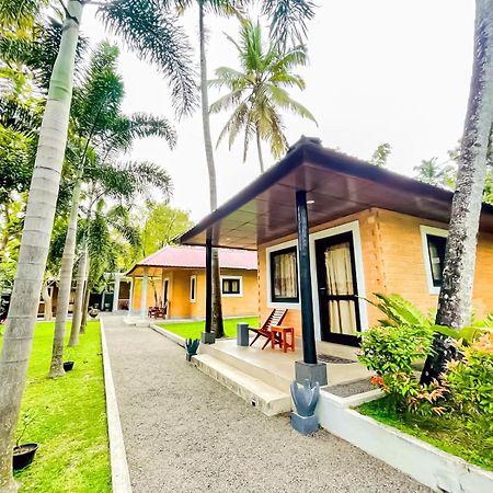 Airport Eco Cottage Катунаяка Экстерьер фото