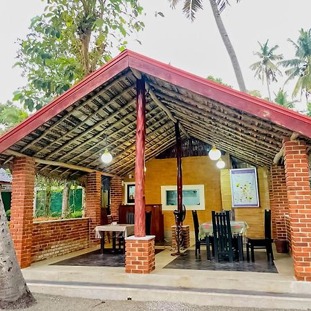 Airport Eco Cottage Катунаяка Экстерьер фото